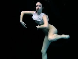 Underwater Nude Gymnastics - Flex Petra