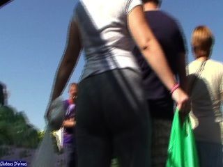 Candid Ass Teen In Gray Tights From Gluteus Divinus